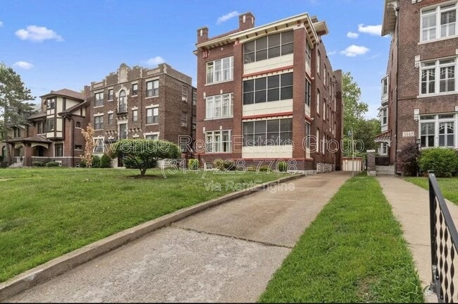 property at 5138 Waterman Blvd