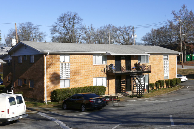 Azalea Place in Chamblee, GA - Building Photo - Building Photo