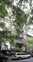 320 E 81st St Apartamentos