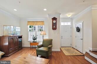 7200 Dorchester Woods Ln in Hanover, MD - Foto de edificio - Building Photo