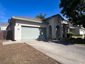 9771 Cervelli Way in Elk Grove, CA - Building Photo - Building Photo
