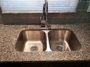 5712 Ridgemont Ln in Chicago Ridge, IL - Building Photo - Building Photo