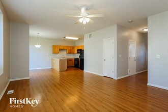 3833 Pathfinder Ct in Joliet, IL - Building Photo - Building Photo