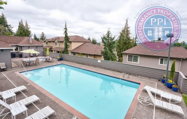 20910 Fawn Ct in West Linn, OR - Building Photo - Building Photo