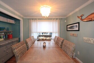 32 Tupper Ave in Sandwich, MA - Building Photo - Building Photo