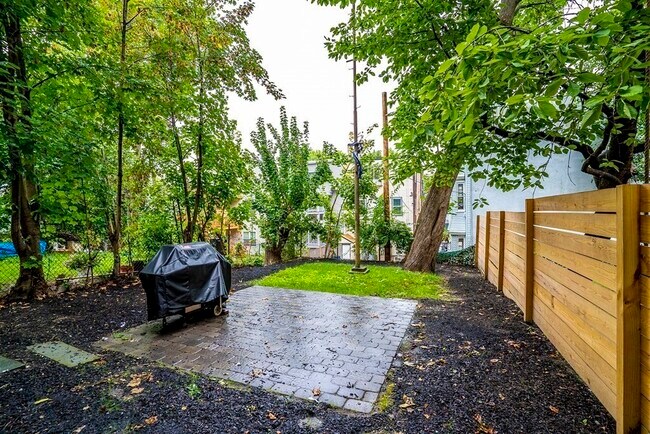 492 Sumner St, Unit 2 in Boston, MA - Building Photo - Building Photo
