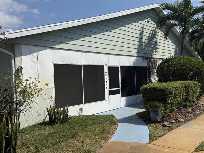 2129 SE Edler Dr in Stuart, FL - Foto de edificio - Building Photo