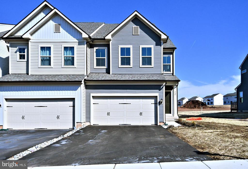 736 Finlay Dr in Souderton, PA - Building Photo