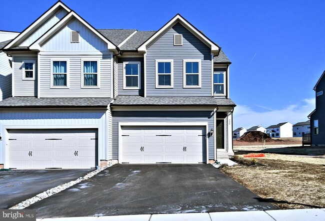 property at 736 Finlay Dr