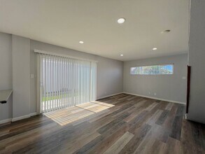 11936 223rd St in Hawaiian Gardens, CA - Building Photo - Building Photo