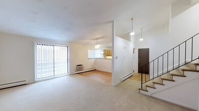 Brook Hill Village in Rochester, NY - Foto de edificio - Building Photo