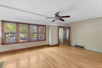 2512 N 61st St in Milwaukee, WI - Building Photo - Building Photo