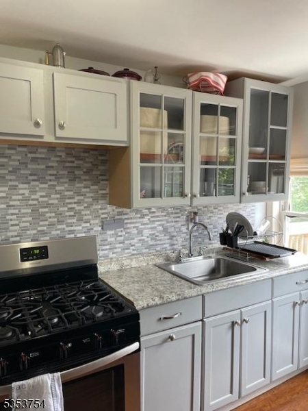 153 Valley Rd in Montclair, NJ - Building Photo - Building Photo