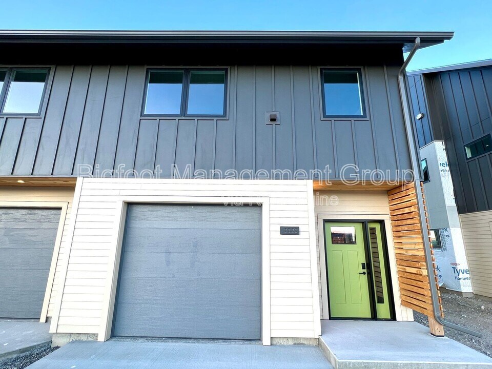 2332 Shorthorn Ave in Helena, MT - Building Photo