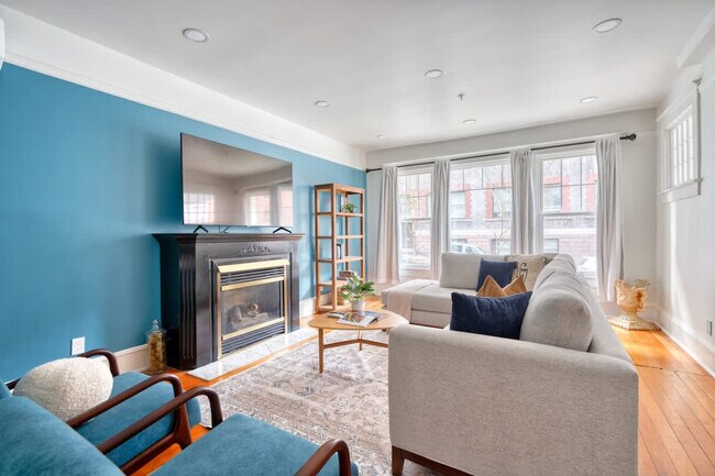 property at 18 NW 22nd Pl
