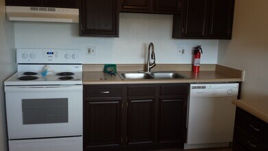 6820 Western Pl, Unit 4 in Colorado Springs, CO - Foto de edificio - Building Photo