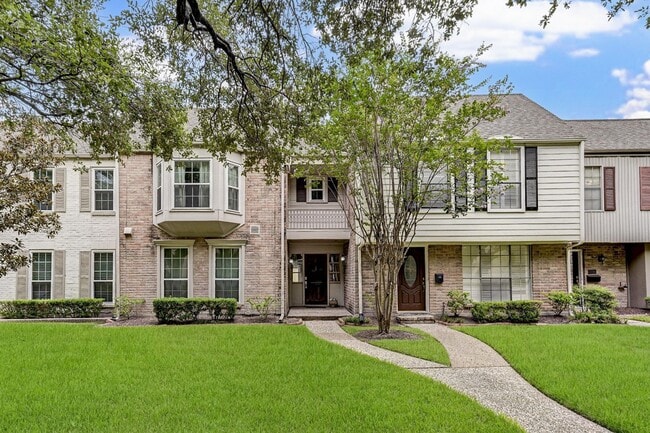 property at 13194 Trail Hollow Dr