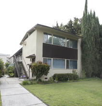 5320 Ben Ave in Valley Village, CA - Building Photo - Building Photo