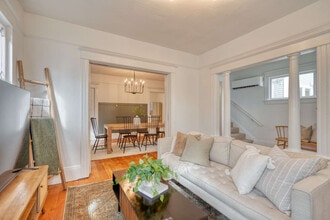 1032-1036-1036 SE 12th Ave in Portland, OR - Building Photo - Building Photo