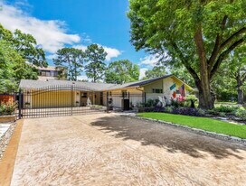 9770 Tappenbeck Dr in Houston, TX - Building Photo