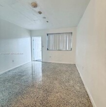 1640 NE 127th St in North Miami, FL - Building Photo - Building Photo