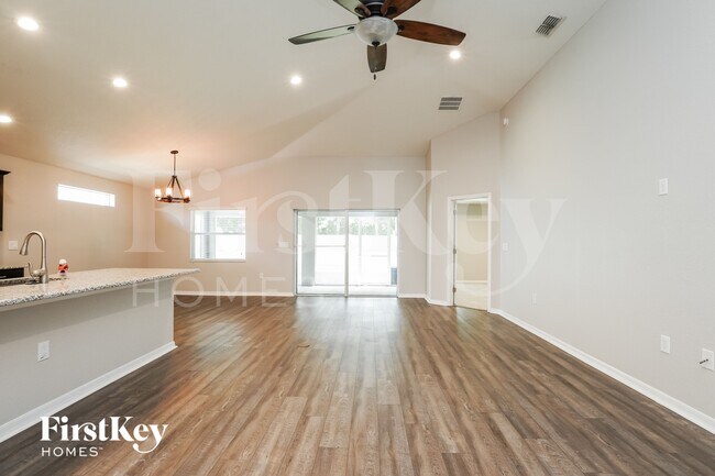 250 Sandestin Dr in Haines City, FL - Building Photo - Building Photo