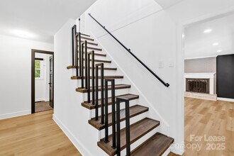 7201 Leaves Ln in Charlotte, NC - Building Photo - Building Photo