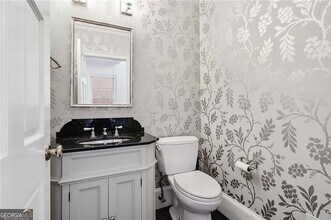 460 Ivy Park Ln NE in Atlanta, GA - Building Photo - Building Photo