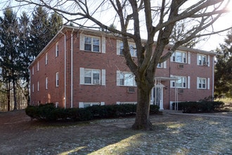 425-435 North St in Randolph, MA - Building Photo - Building Photo