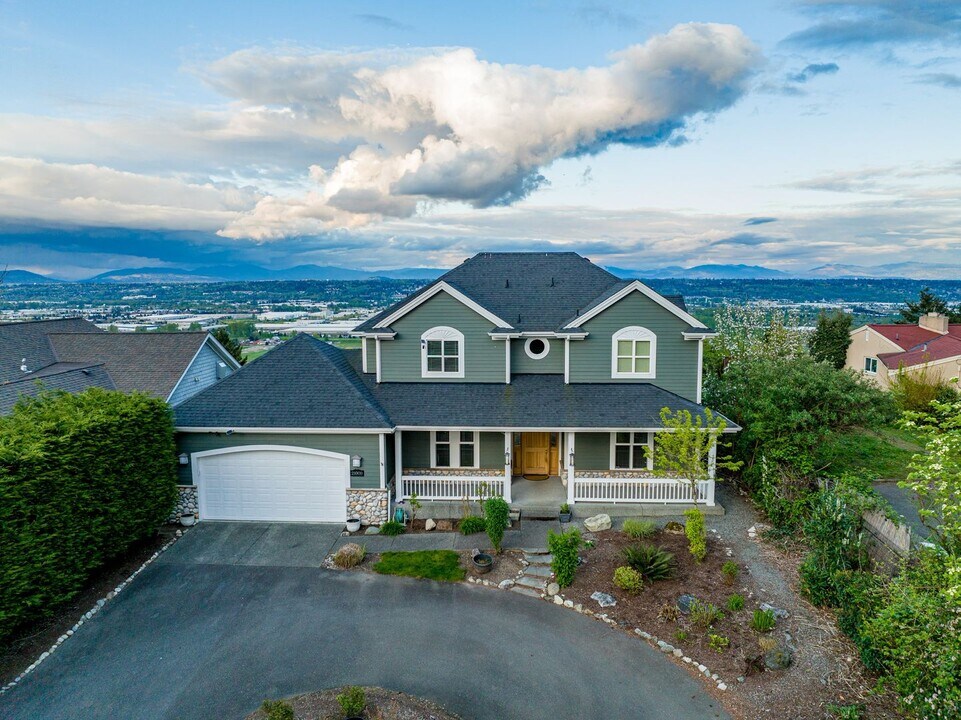 21008 Military Rd S in Seatac, WA - Building Photo