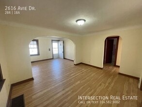 2616 Avie Dr in St. Louis, MO - Building Photo - Building Photo