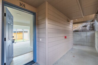 12600 57th Ave S in Seattle, WA - Building Photo - Building Photo