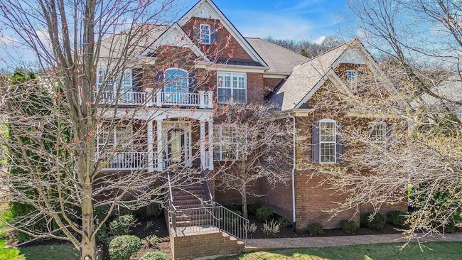 property at 3005 Coral Bell Ln