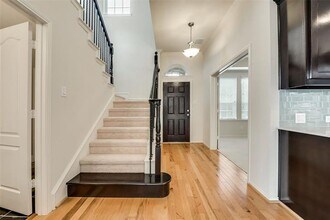 235 Knapford in Euless, TX - Building Photo - Building Photo