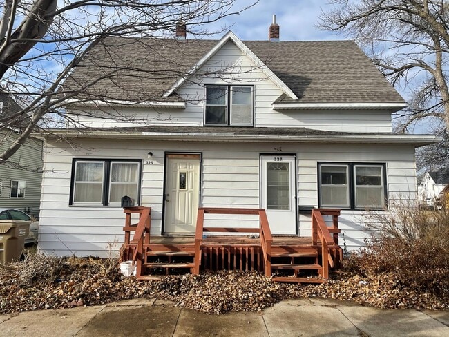 property at 325-327 3rd St NE
