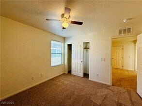 7056 Ipe Wood Rd in Las Vegas, NV - Building Photo - Building Photo