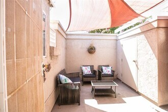 2900 Madison Ave, Unit D25 in Fullerton, CA - Foto de edificio - Building Photo