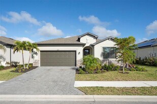 1889 Saddlewood Cir in Port Charlotte, FL - Building Photo