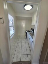 5721 Loveland St, Unit 5721 in Bell Gardens, CA - Building Photo - Building Photo