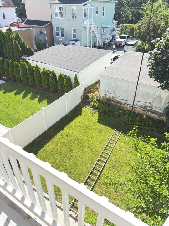 434 Locust St, Unit 2 in Mount Vernon, NY - Foto de edificio