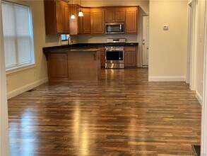 23 Lester Ave in Stonington, CT - Building Photo - Building Photo