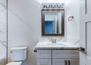 1327 Crestview Ct in Santa Rosa, CA - Building Photo - Building Photo