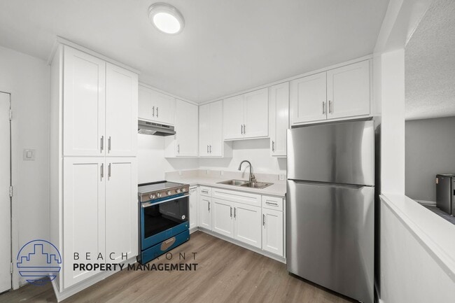 11626 Cedar Ave. in Hawthorne, CA - Building Photo - Building Photo