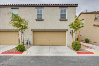 5164 Steep Cliffs Ave in Las Vegas, NV - Building Photo - Building Photo