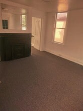 300 E 12th Ave, Unit 2nd Floor Rear in Homestead, PA - Foto de edificio - Building Photo