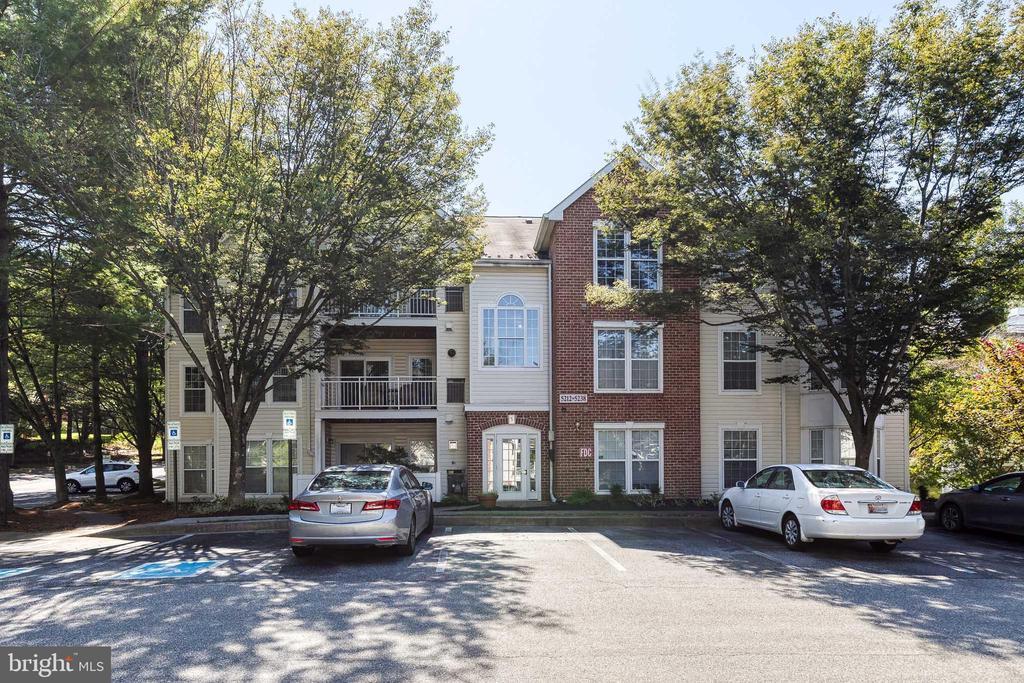 5234 Wagon Shed Cir in Owings Mills, MD - Building Photo