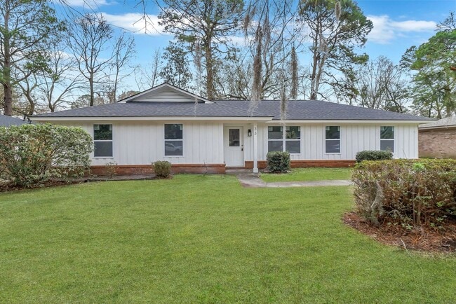 property at 29 Beaver Run Dr