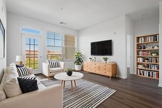 Windsor Leesburg in Leesburg, VA - Building Photo - Building Photo