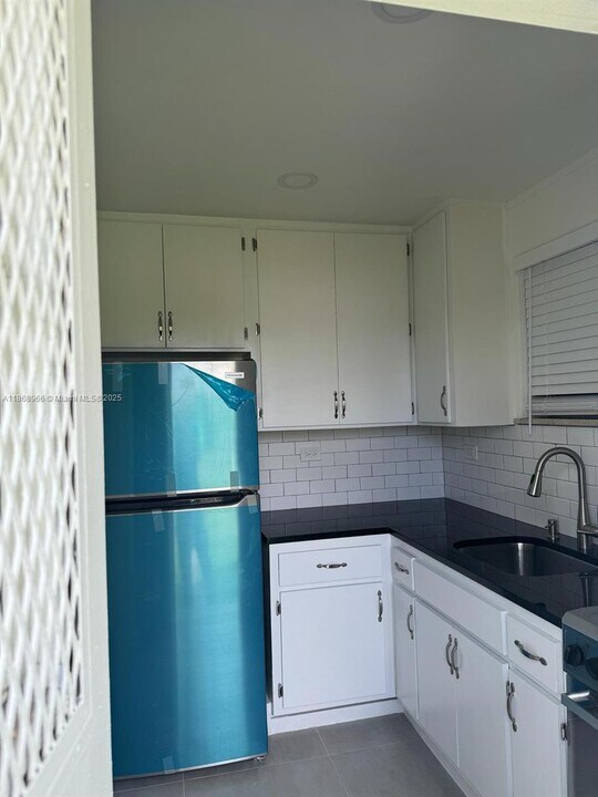 2823 Monroe St in Hollywood, FL - Building Photo