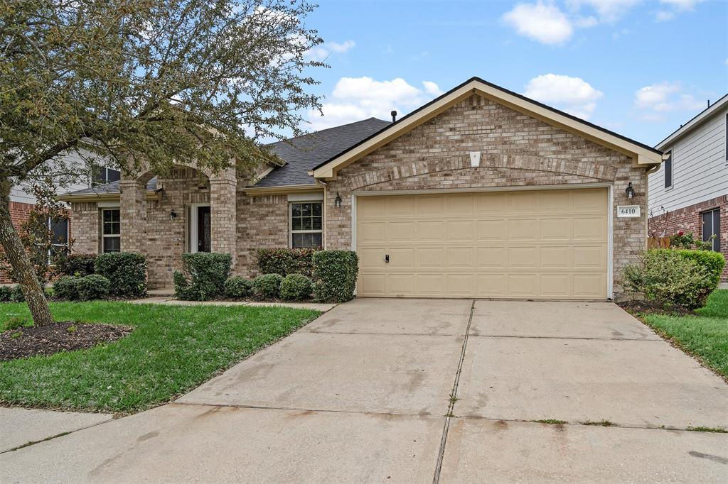 6410 Cottage Stream Ln in Spring, TX - Building Photo